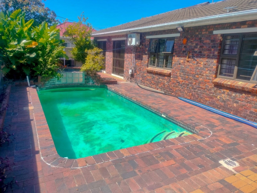 4 Bedroom Property for Sale in Crawford Western Cape